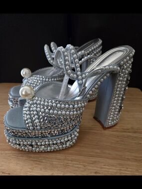 Azalea Wang Something Blue Chunky Platform Sandals in light blue denim Size 7.5